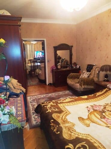 rabocide satilan evler: Bakı, 7-ci mikrorayon, 3 otaqlı, Köhnə tikili, 80 kv. m — 6