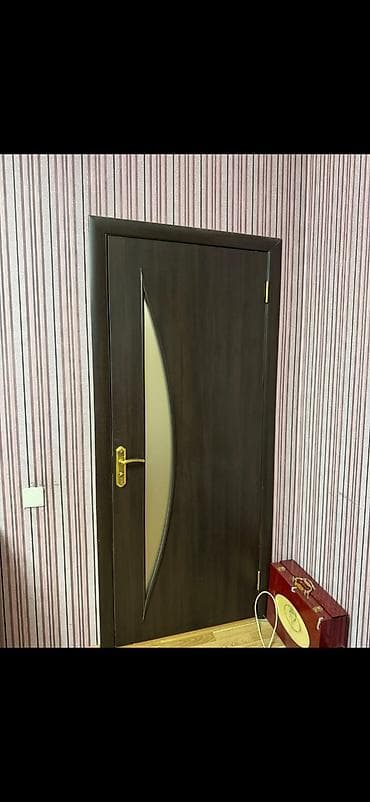 3 eded Qapı Satilir 2 ededin olçusu 90*2.05 1 ededin olçusu 80*2.05
