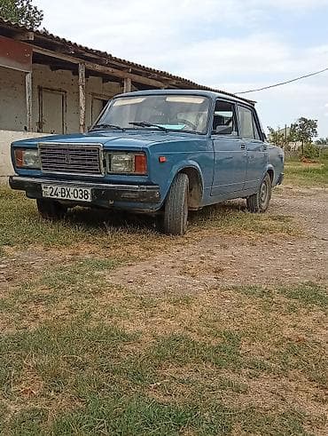 man sat: VAZ 2107 sedan - Kuzov: 4 qapılı, klassik kvadrat dizayn, mavi rəng - — 2