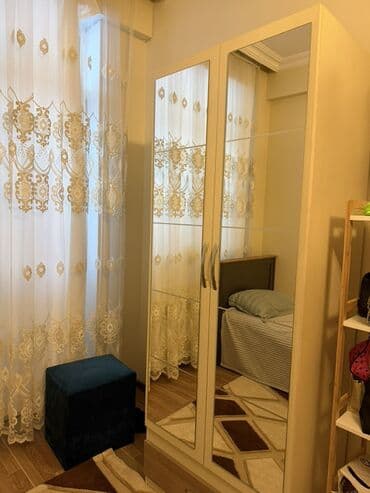 mətbəxt stol: Yataq otağı dəsti və aksesuarları - Geniş qapılı paltar şkafı: təbii — 4