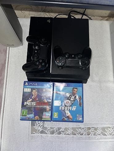 rdr 2 disk: PlayStation 4 (PS4) komplekti usdunde 2 eded orjinal pult verilir — 2