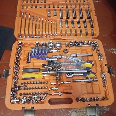 nabor desti: Alət dəsti – peşəkar çoxfunksiyalı - Sərt plastik portativ çamadanda — 1