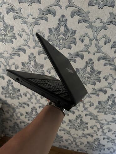 Kompüter ehtiyyat hissələri: İşlənmiş Toshiba, 15.6 ", Intel Core i3, 256 GB, Ünvandan götürmə — 2