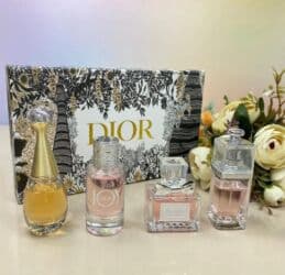 faberlic.az kataloq 2022: Ətirini cibində daşı! 💖 Orijinal keyfiyyətli mini ətirlər indi sənin — 1