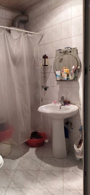 tek şexsiyyet vesiqesiyle kredit: Bakı, 2 otaqlı, Köhnə tikili, m. Həzi Aslanov, 42 kv. m — 8