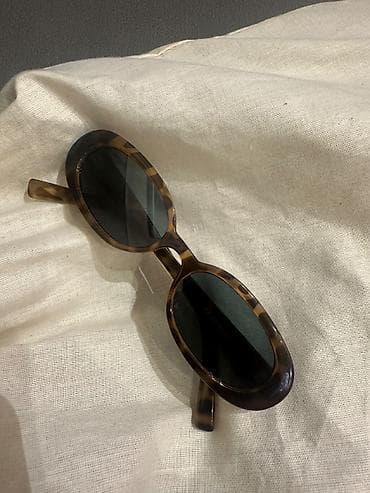 Le Specs Outta Love — 2
