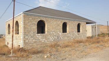 готовые дома продажа: Tikintisi davam edən bu ev, kərpic və daşdan tikilmişdir. Damı artıq — 1