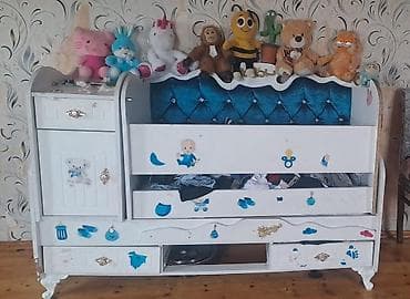 Для девочки и мальчика, Б/у, Колыбель, С механизмом качания — 1