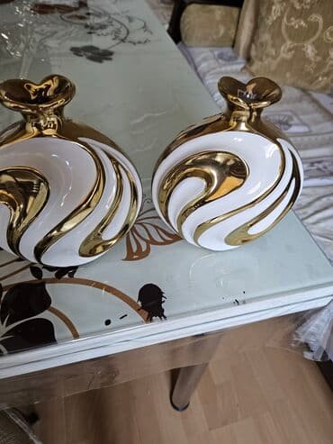 vaza qab: Təcili!!! Ela vəziyyətdə hündürlüyü 16 sm olan 2 eded suvenir qablar — 5