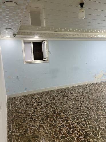 bina az guneslide heyet evleri: İcarəyə obyekt – Şamaxı, şəhərin mərkəzi, 5 nömrəli məktəbin yanı (5 — 7