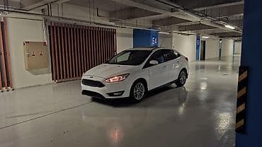 Ford Focus: 1.6 l | 2015 il 108000 km Sedan