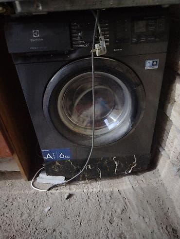Paltaryuyan maşın Electrolux, 6 kq, İşlənmiş, Avtomat, Qurutma var, Ödənişli çatdırılma — 1