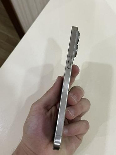 apo dinamiklər: IPhone 15 Pro, Natural Titanium, Face ID — 4