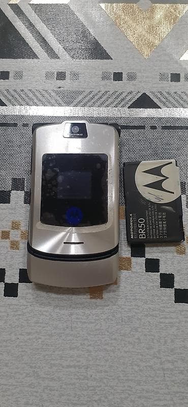 sim nar nomreler: Motorola 8 GB, rəng - Gümüşü, Düyməli — 1