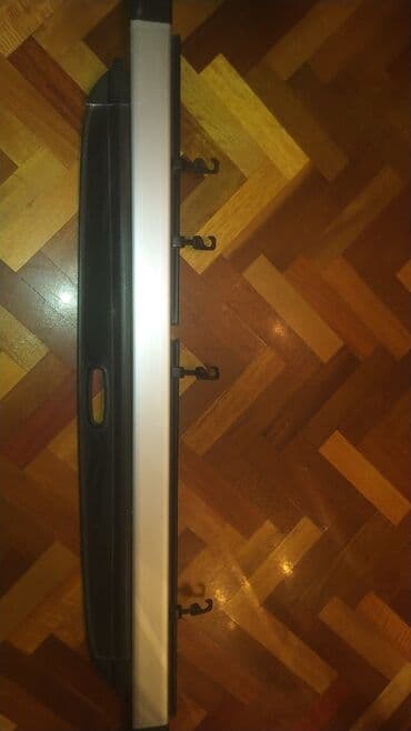 Bu, avtomobillərin yük yerini qorumaq üçün nəzərdə tutulmuş bir bağaj