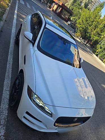 Jaguar F-Pace: 2 л | 2017 г. 155000 км Внедорожник — 2