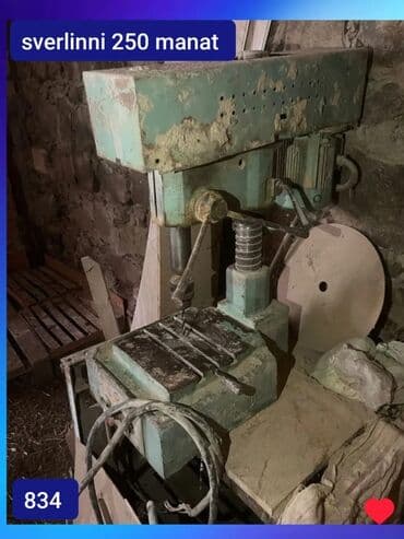 распиловочный станок в бишкеке: Taxta emalı üçün nəzərdə tutulmuş dəzgah. Yaşımtıl rəngdədir və metal — 1