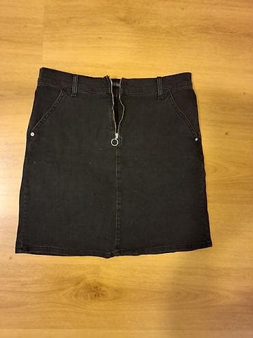 Qadın geyimləri: Qara denim ətək - Model: düz kəsimli, mini uzunluq - Material: cins — 1