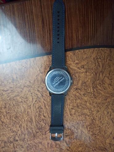 İşlənmiş, Qol saatı, rəng - Qara