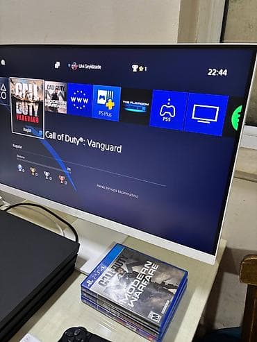 ps4 gamepad: LG 24” Full HD monitor + PlayStation 4 Pro (1TB) oyun dəsti Paketin — 6