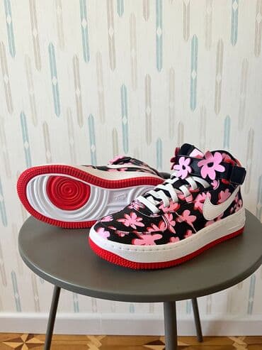 Baha alınıb 120 avroya.Ayaga balaca oldu.Asagi qiymətə satılır lalafo.az -da Baha alınıb 120 avroya.Ayaga balaca oldu.Asagi qiymətə satılır