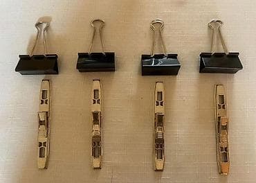 audio sistem: Ofis üçün dəst – kağız dəliyi və kağız sıxacları Tərkib: - 2 ədəd — 2