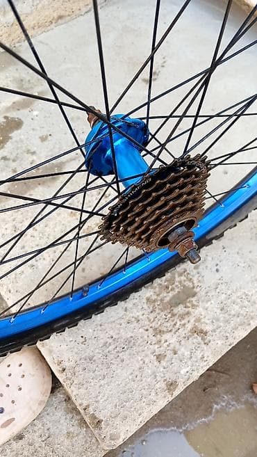 Velosiped ehtiyyat hissələri: Velosiped təkər dəsti – ön və arxa - Ölçü: 26" - Arxa təkər: mavi — 1