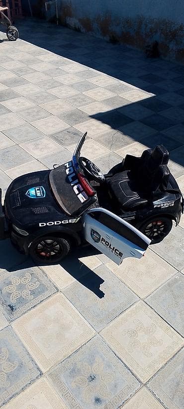 Uşaq üçün elektrikli polis maşını – Dodge üslubunda. Cəmisi 1 yay 4-5