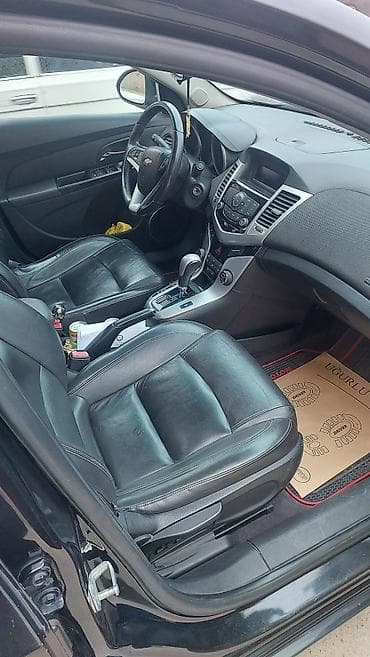 elektrik scooter: Chevrolet Cruze: 1.4 l | 2012 il 340000 km Sedan — 4