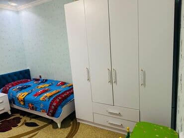 inşaatcılarda kirayə evlər: - Mənzil tipli yaşayış sahəsi - Binada 2 ədəd lift (paslanmayan polad — 9