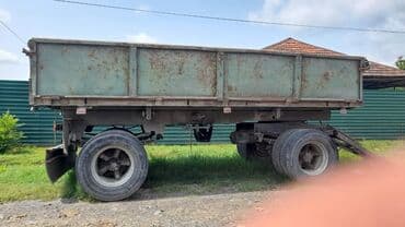 qoşqu lapetlər: Yaşıl rəngdə olan kamaz üçün qoşqu vasitəsi. Yük daşımaq və — 1