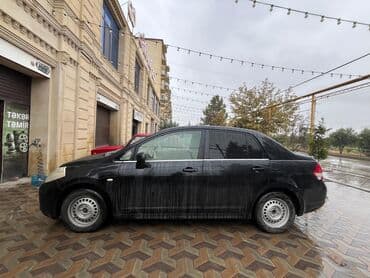 c klass mersedes: Nissan Tiida: 1.8 l | 2007 il Sedan — 2