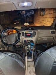 mersedes w210 bufer: Kia Rio: 1.4 l | 2008 il Sedan — 4