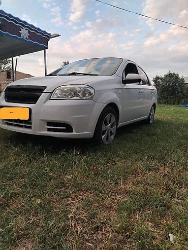 santa fe 2008: Chevrolet Aveo: 1.4 l | 2010 il 263000 km Sedan — 8