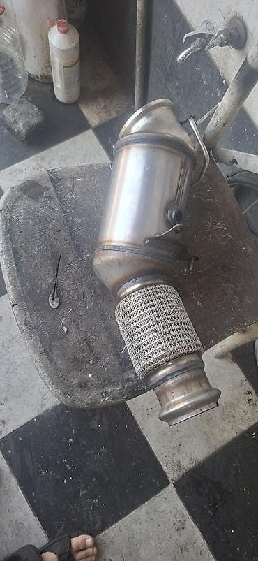 bmw e36 katalizátor: G30 BMW Katalizatori evro 4 — 4