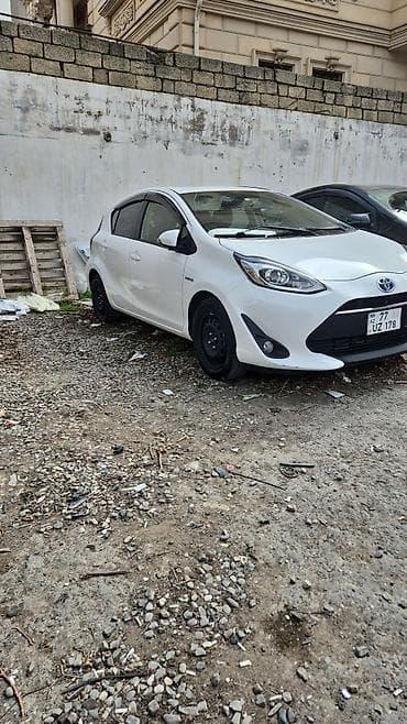 Toyota Aqua (Prius C) hibrid hetçbek - Ağıllı hibrid sistemi: benzin