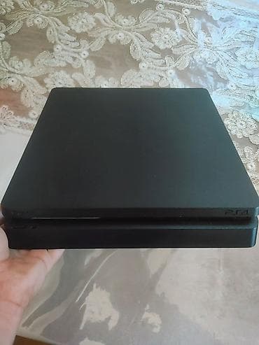 azercell internet modem: PlayStation 4 Slim oyun konsolu komplekt - Model: PS4 Slim (qara — 1