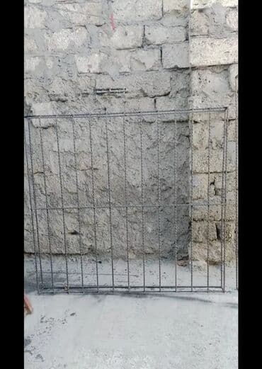 demir barmaqlıqlar: Pəncərə üçün nəzərdə tutulmuş bu metal barmaqlıqlar həm — 4