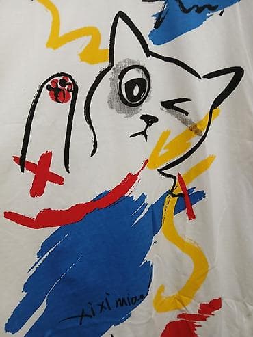 Ağ rəngli unisex T‑shirt – rəngli pişik printi - Material: yumşaq — 2