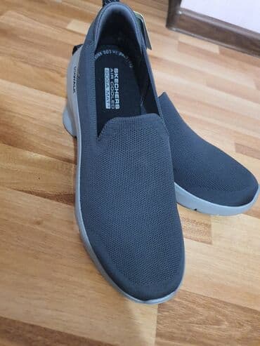 Səndəl və şəp-şüplər: Skechers Go Walk Air Cooled Goga Mat modeli unisex krossovkalar. Bu — 3