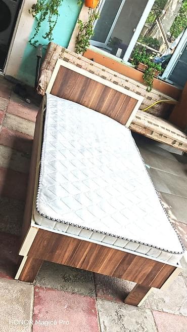 Təknəfərlik çarpayı, Matras ilə, Siyirməsiz
