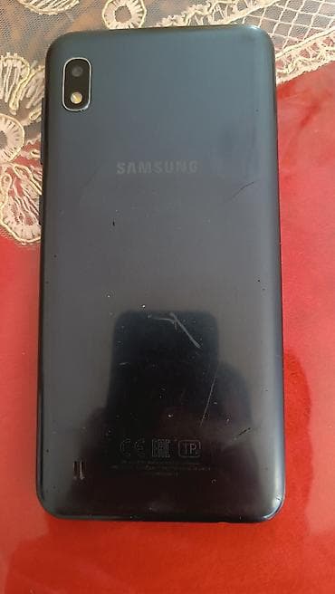 samsung a10 barter: Samsung Galaxy A10, 32 GB, rəng - Qara, Qırıq — 4