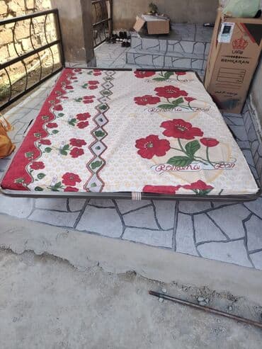 palet nədir: Matraslı raskladuşka — 2