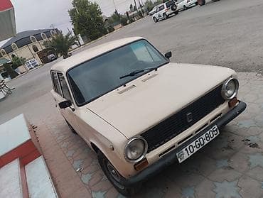 vaz 2107 qara: VAZ (LADA) 2101: 1.4 l | 1983 il 300000 km Sedan — 6