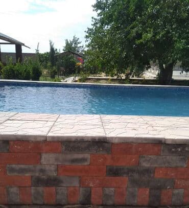 qaracuxurda ev: 100 kv. m, 2 otaqlı — 2