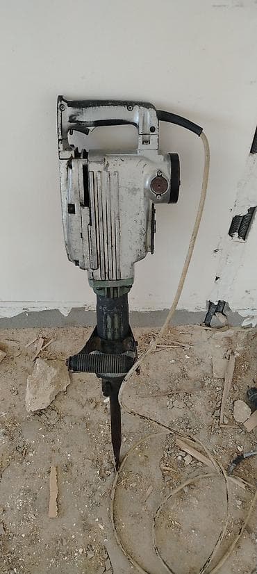 skop vuran aparat: Ağır tip elektrikli betonqıran (demolition hammer) - Şəbəkə ilə — 2