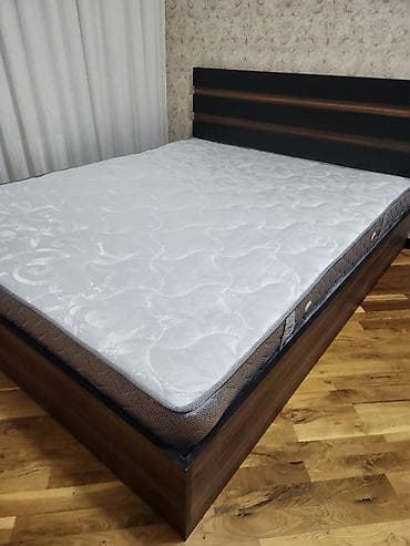 islenmis matras: İki nəfərlik taxta çarpayı və döşək dəsti - Ölçü: təxminən 160x200 sm — 3