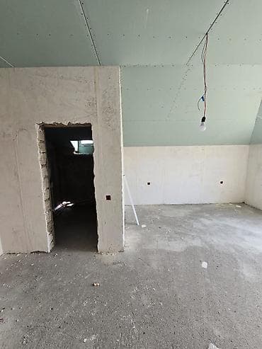 2 otaqlı ev: İki mərtəbəli fərdi yaşayış evi4 sotdan artıgdı qaz işıq var 5 otaq — 5