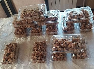 yer daşları: Məhsul: Evdə hazırlanmış südlü qənd (Nobat) 500 gr paçka 4 AZN - — 2