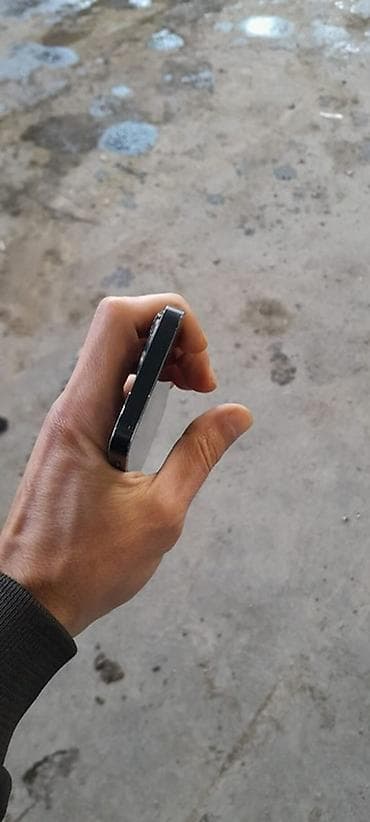 maqnit telefonlar: 128 GB, Qara, Simsiz şarj, Face ID — 1